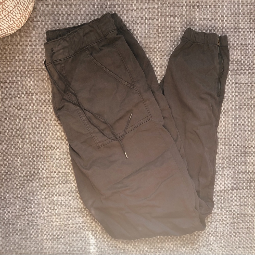 American Eagle High Waisted Jegging Jogger Black Pants with Ankle Zipper